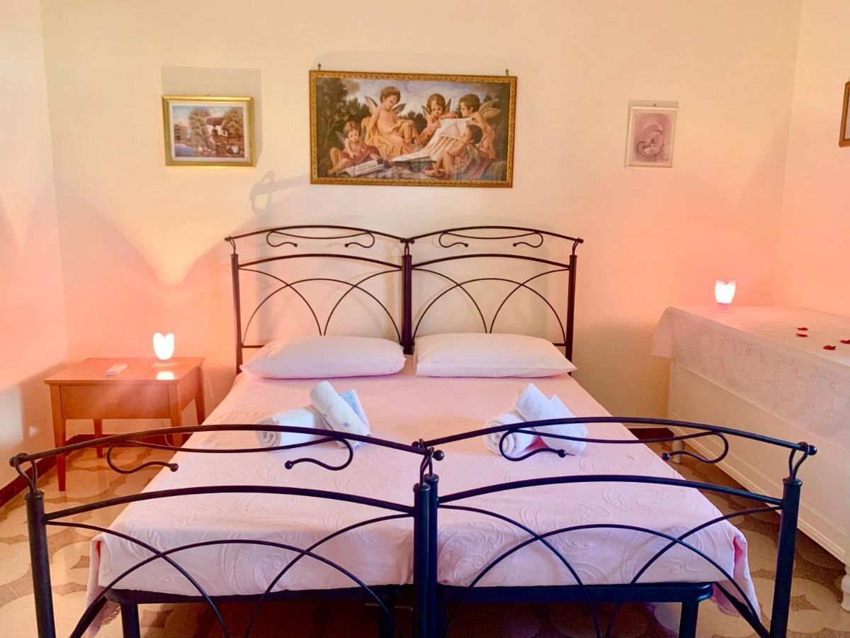Bed & Breakfast Acquamarina Castro  外观 照片